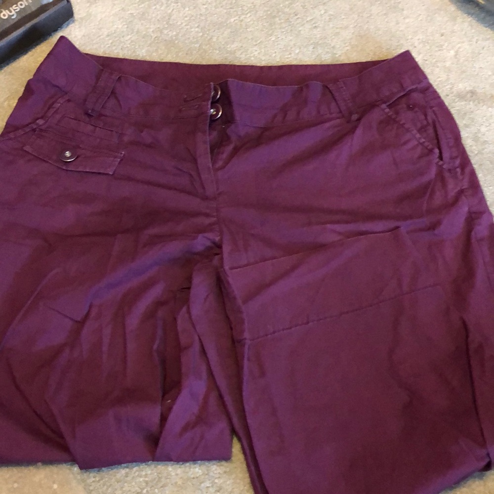 Maroon capris